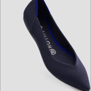 Almost brand new pair of Rothy’s